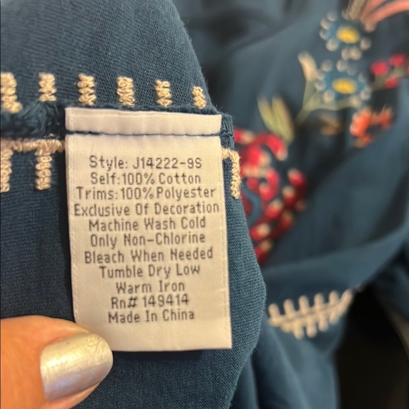 JOHNNY WAS Embroidered Floral Women's Top Tunic - Picture 9 of 9